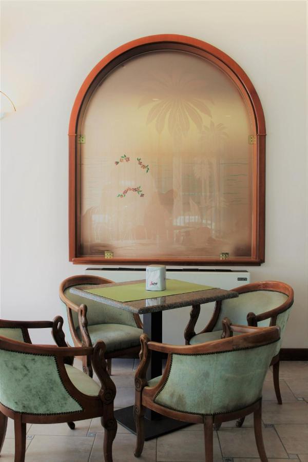 לידו די ג'סולו Hotel Palme Park & Beach Included מראה חיצוני תמונה