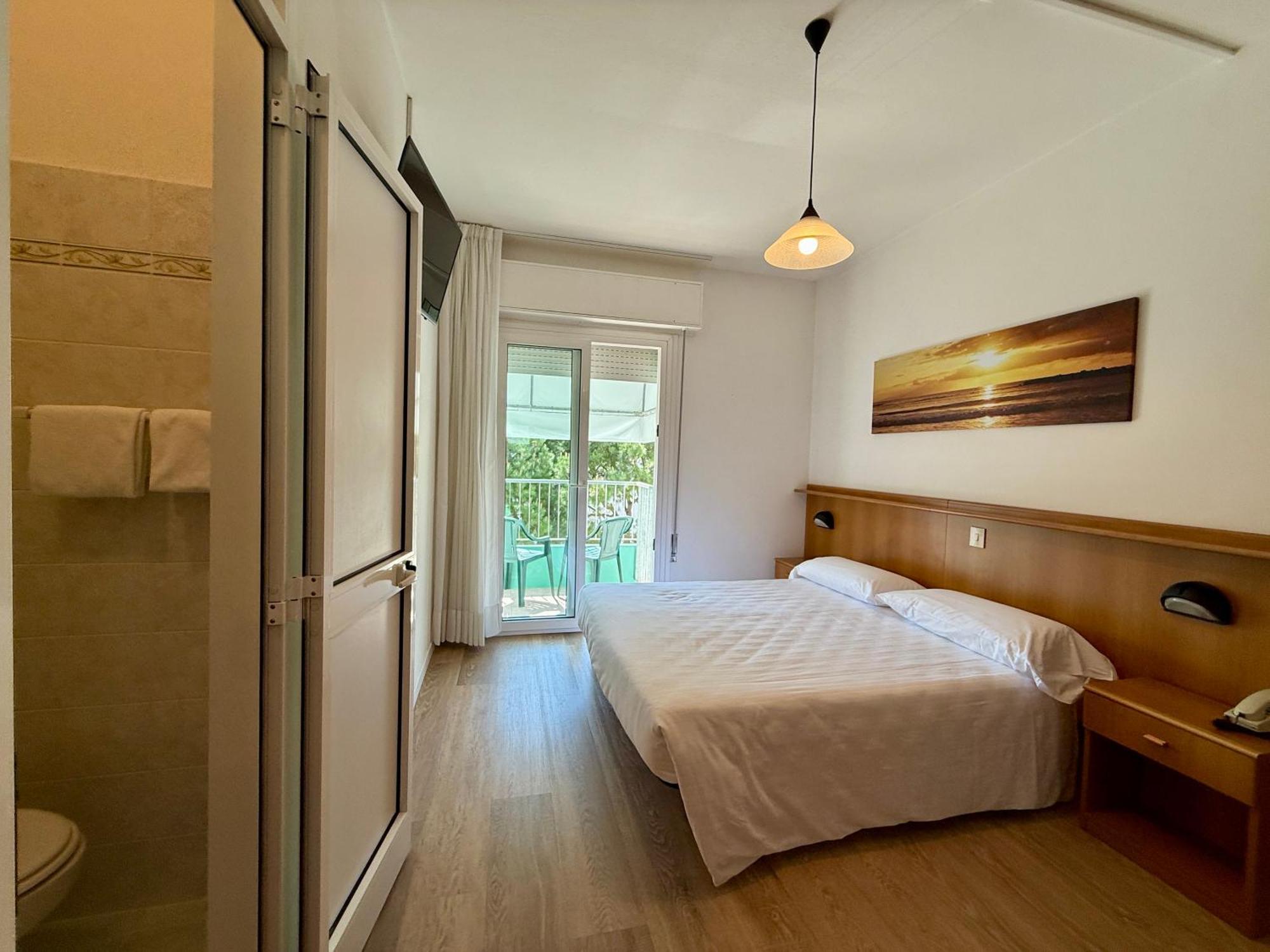 לידו די ג'סולו Hotel Palme Park & Beach Included מראה חיצוני תמונה