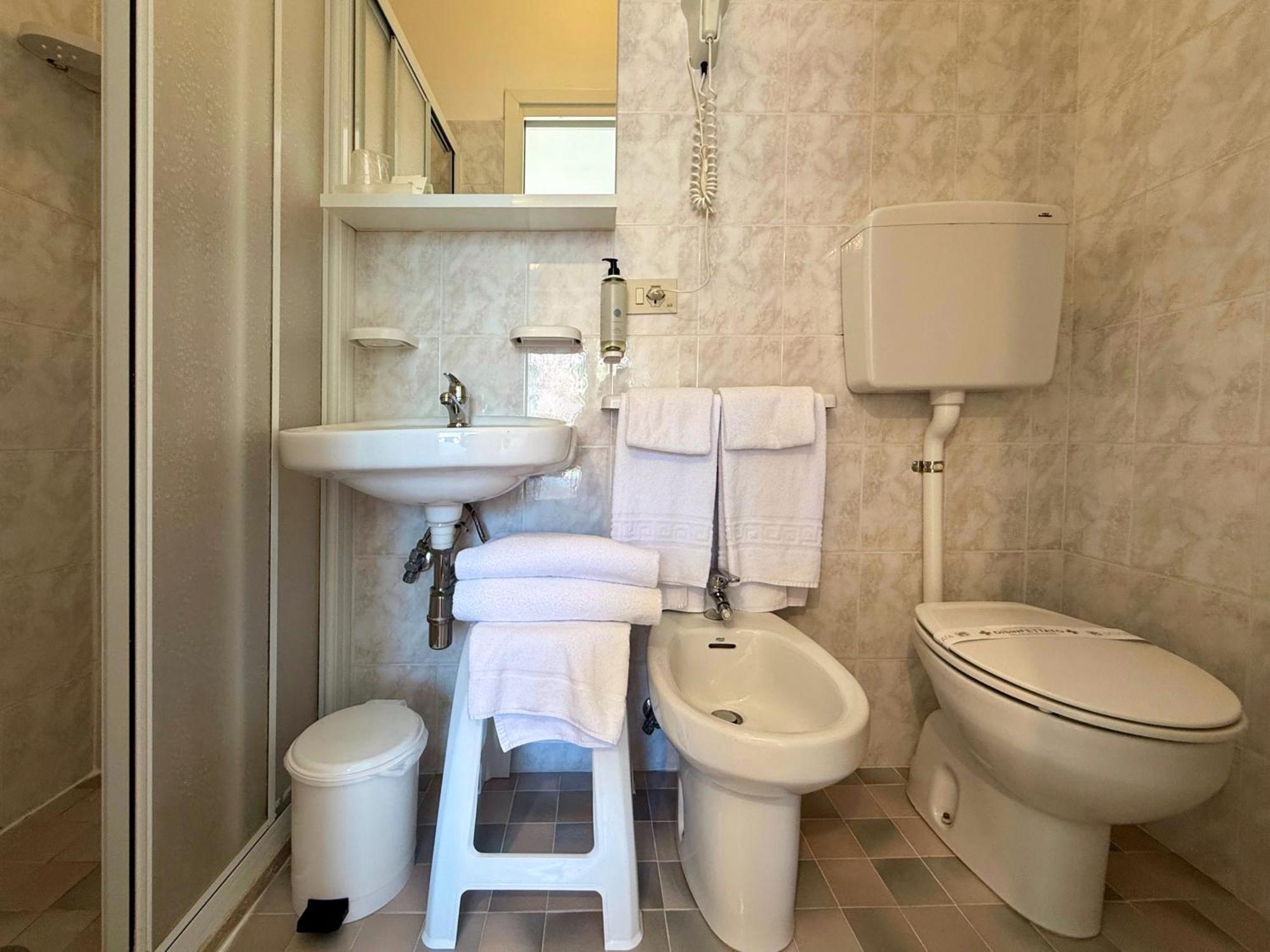 לידו די ג'סולו Hotel Palme Park & Beach Included מראה חיצוני תמונה