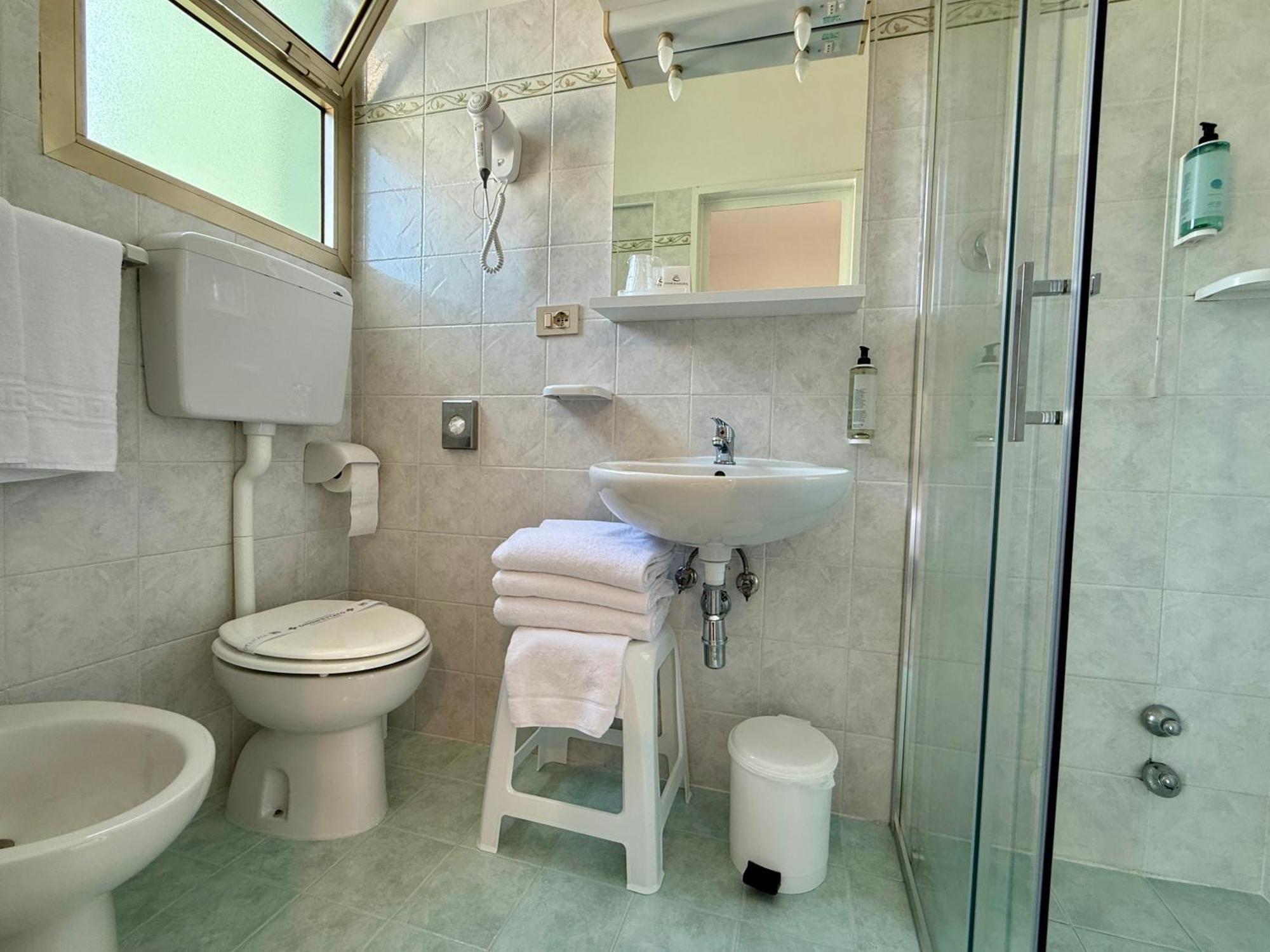לידו די ג'סולו Hotel Palme Park & Beach Included מראה חיצוני תמונה