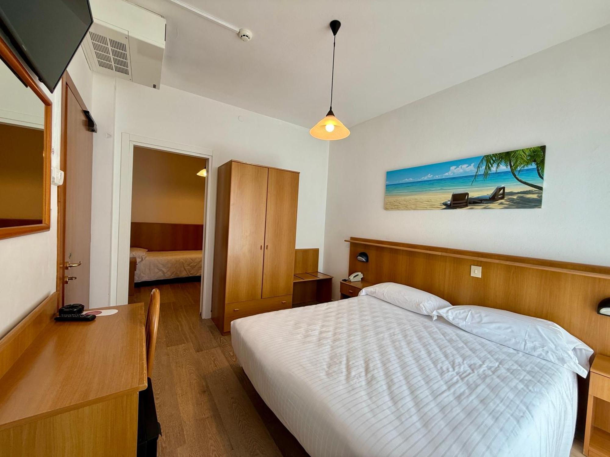 לידו די ג'סולו Hotel Palme Park & Beach Included מראה חיצוני תמונה