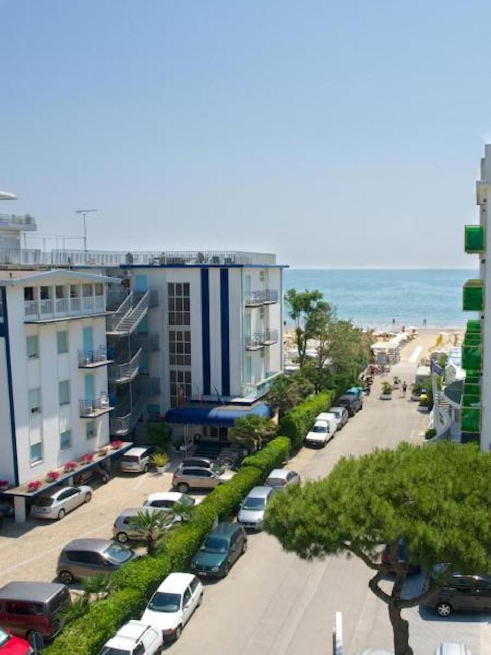לידו די ג'סולו Hotel Palme Park & Beach Included מראה חיצוני תמונה